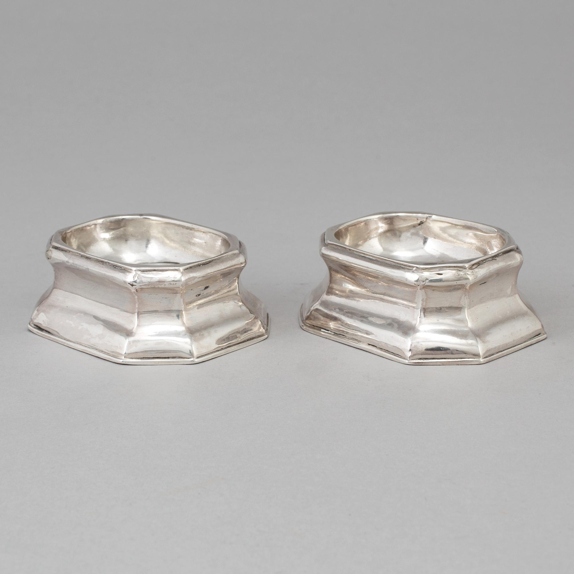 A pair of 18th century silver salt cellars, mark of Mary Rood, London 1722.