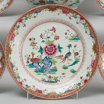An european subject famille rose dinner service, Qing dynasty, Qianlong (1736-95).