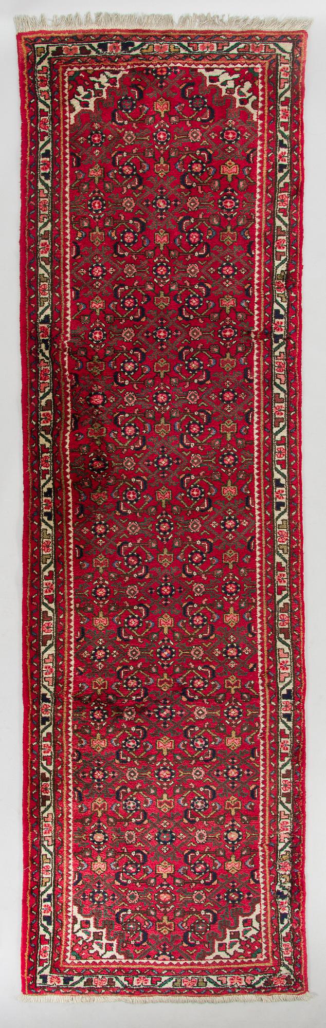 Two Oriental runners. Circa 312 x 93 cm and 230 x 104 cm.