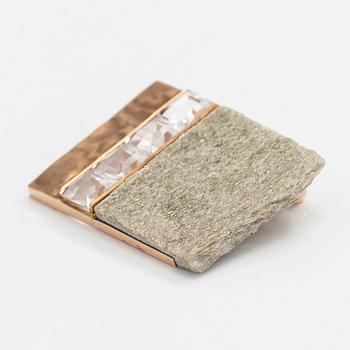 Matti Hyvärinen, brosch, 14K guld, bergskristall, glimmerskiffer, Sirokoru, Åbo.