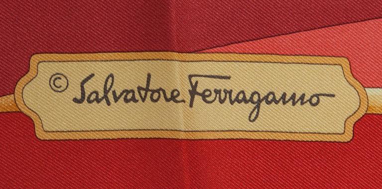 SCARF, Salvatore Ferragamo.