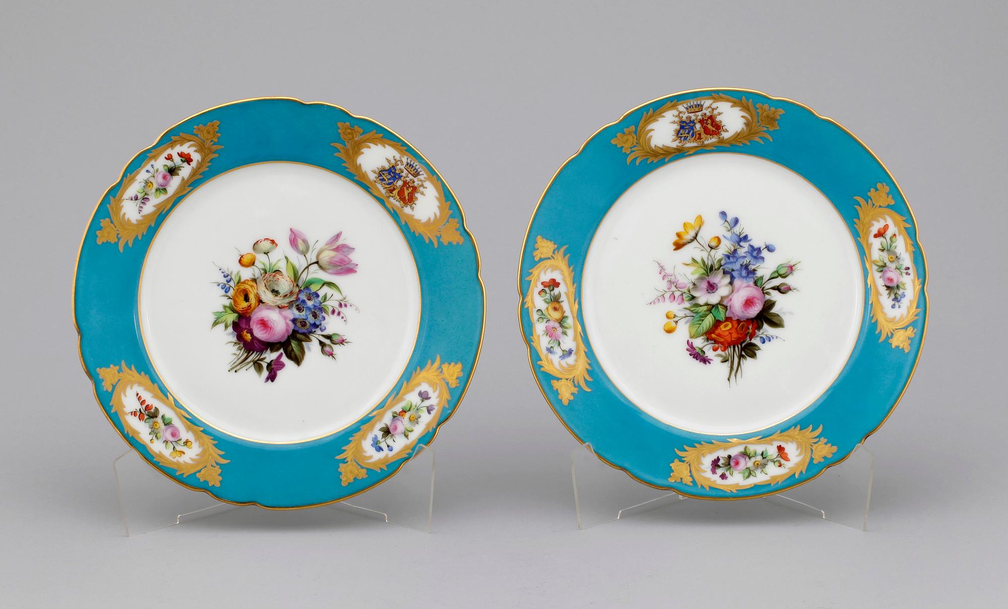 TALLRIKAR, ett par, porslin, empire, 1800-tal.