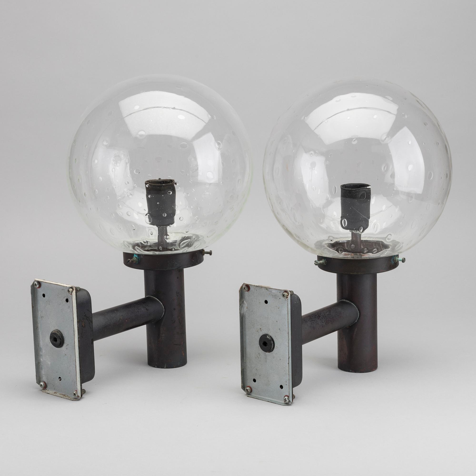A PAIR OF OUTDOOR WALL LAMPS FAGERHULTS.