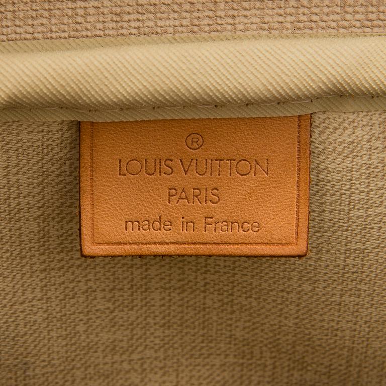 Louis Vuitton, A Monogram 'Deauville' Bag.