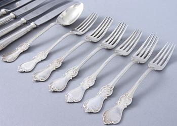 BESTICKSERVISDELAR, 18 delar, silver, bl a "Olga" samt Olgaliknande modell.
