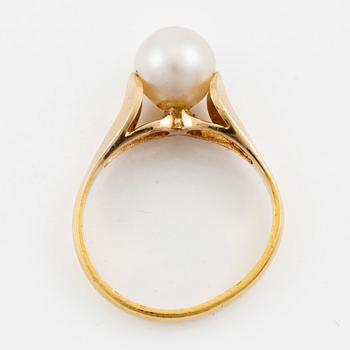 Ring, 23K guld med pärla.