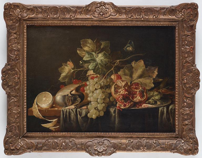 Jan Davidsz. de Heem Hans ateljé, Stilleben med nautilussnäcka, druvor, citron och granatäpple.