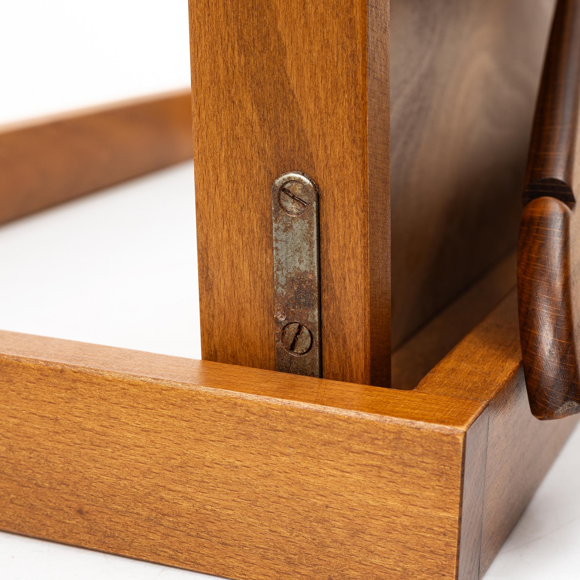 Bertil Fridhagen, Wall-mounted gentleman's valet, "Variett", Bodafors, second half of the 20th century.