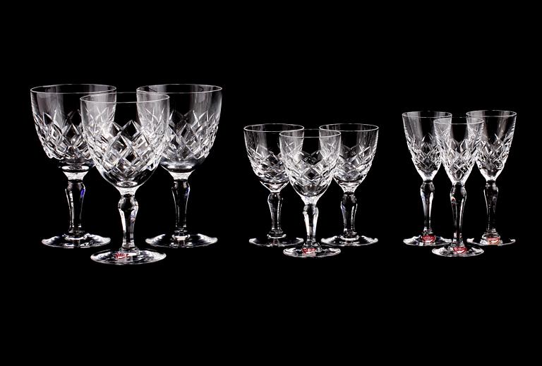GLASSERVISDELAR, 24 st, "Karolina", Orrefors, 1900-tal.