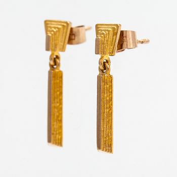 Juhani Linnovaara, A pair of 14K gold earrings "Drops". Lapponia.