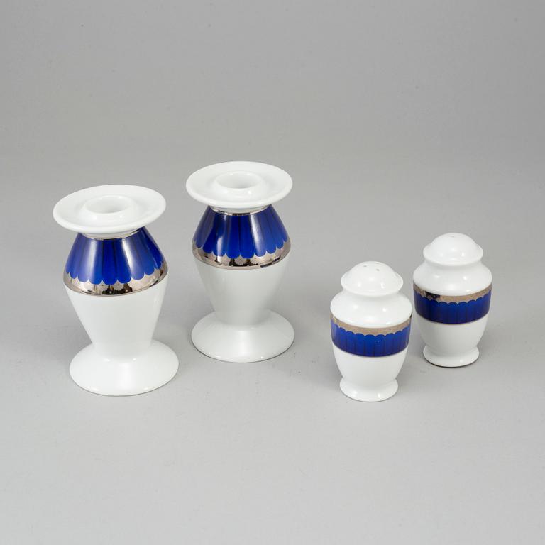 SIGVARD BERNADOTTE, servis, 45 delar, porslin. "Christineholm", Fyrklövern.