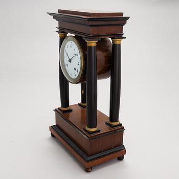 Pöytäkello, Itävalta, 1800-luku.