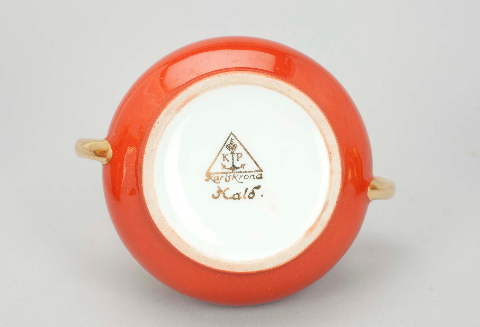 KAFFEKANNA, SOCKERSKÅL samt GRÄDDSNÄCKA, porslin, Edward Hald, Karlskrona Porslinsfabrik 1930/1940-tal.