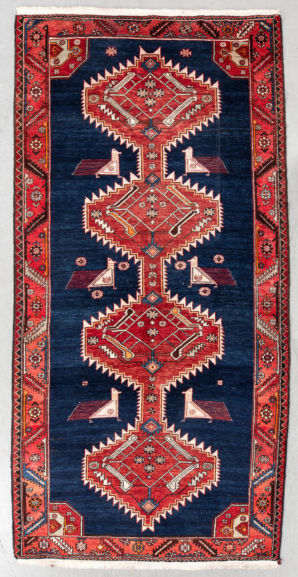 Carpet, Persia, approx. 305 x 148 cm.