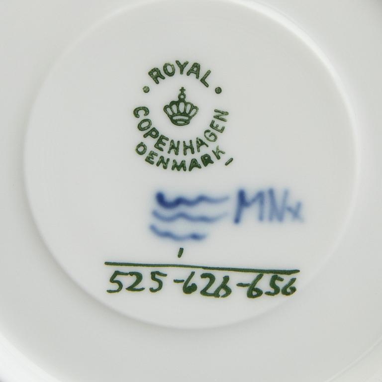 Royal Copenhagen, tea cups with saucers, a pair, porcelain, "Musselmalet", Denmark.