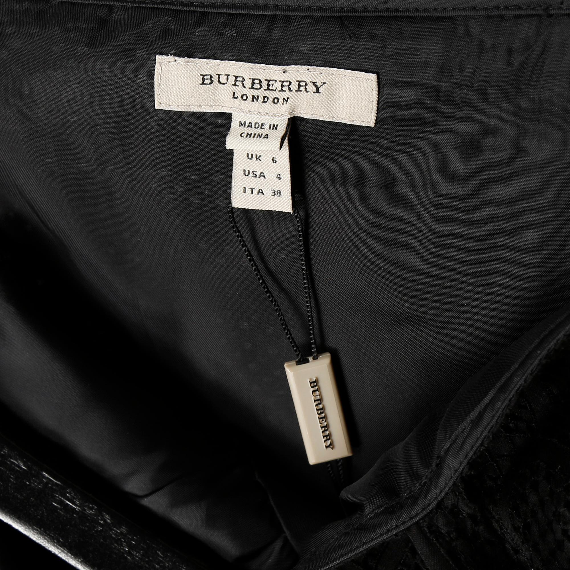 KLÄNNING, Burberry.