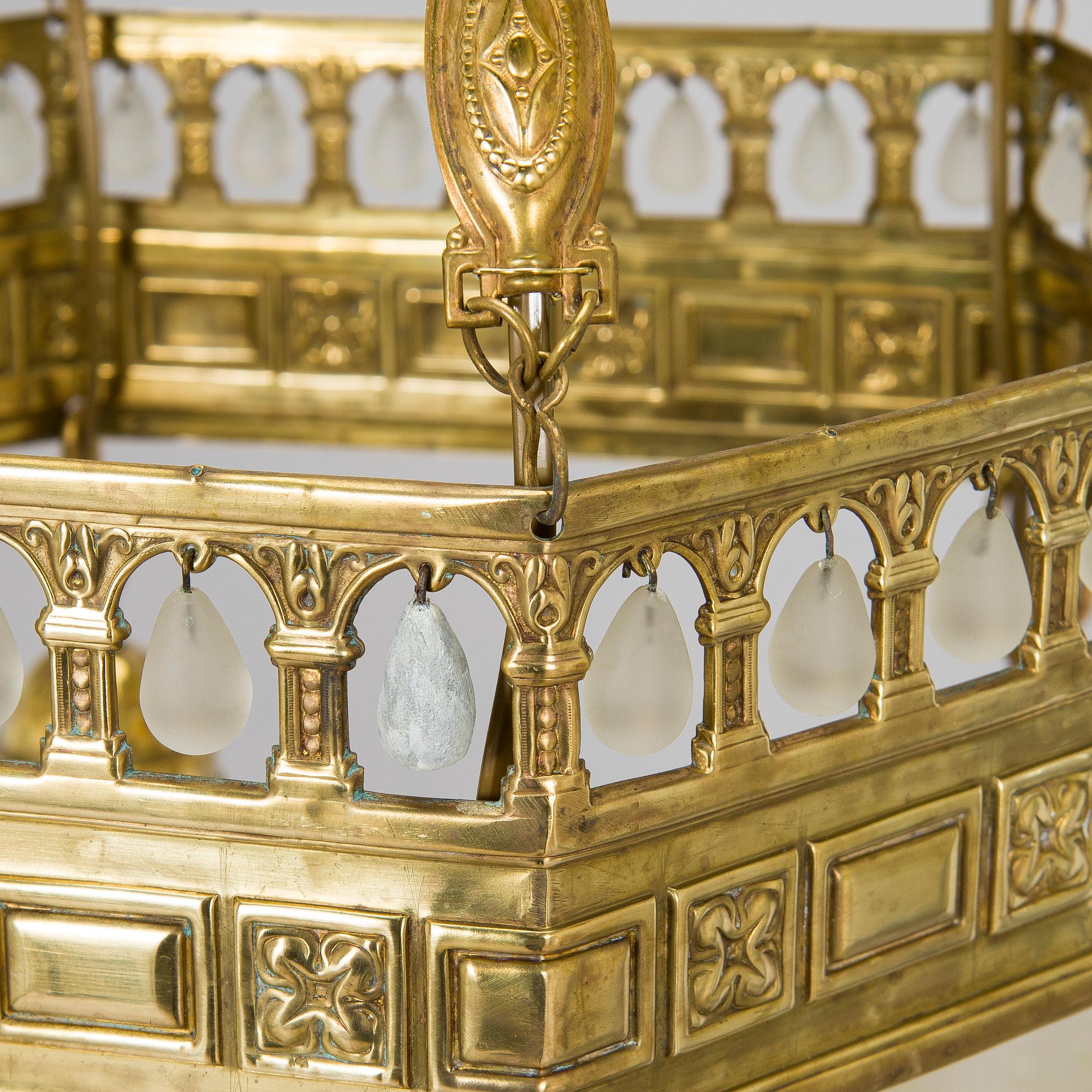 Kattokruunu, 1900-luvun alku.