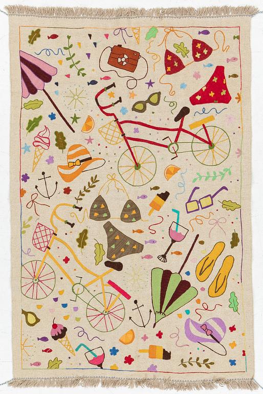 A hand-embroidered Kelim rug, 184 x 121 cm.