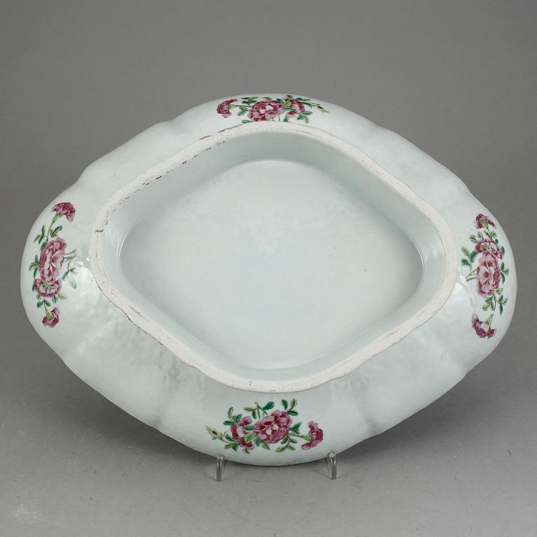 SKÅL PÅ FOT / TAZZA, porslin, Kina, Kanton, 1800-tal.