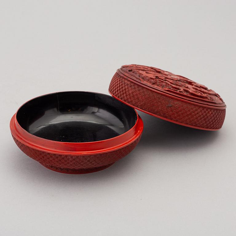 A Chinese red lacquer box with cover, presumably 20th century.