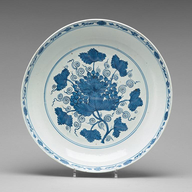 A blue and white charger, Ming dynasty, 16th century.