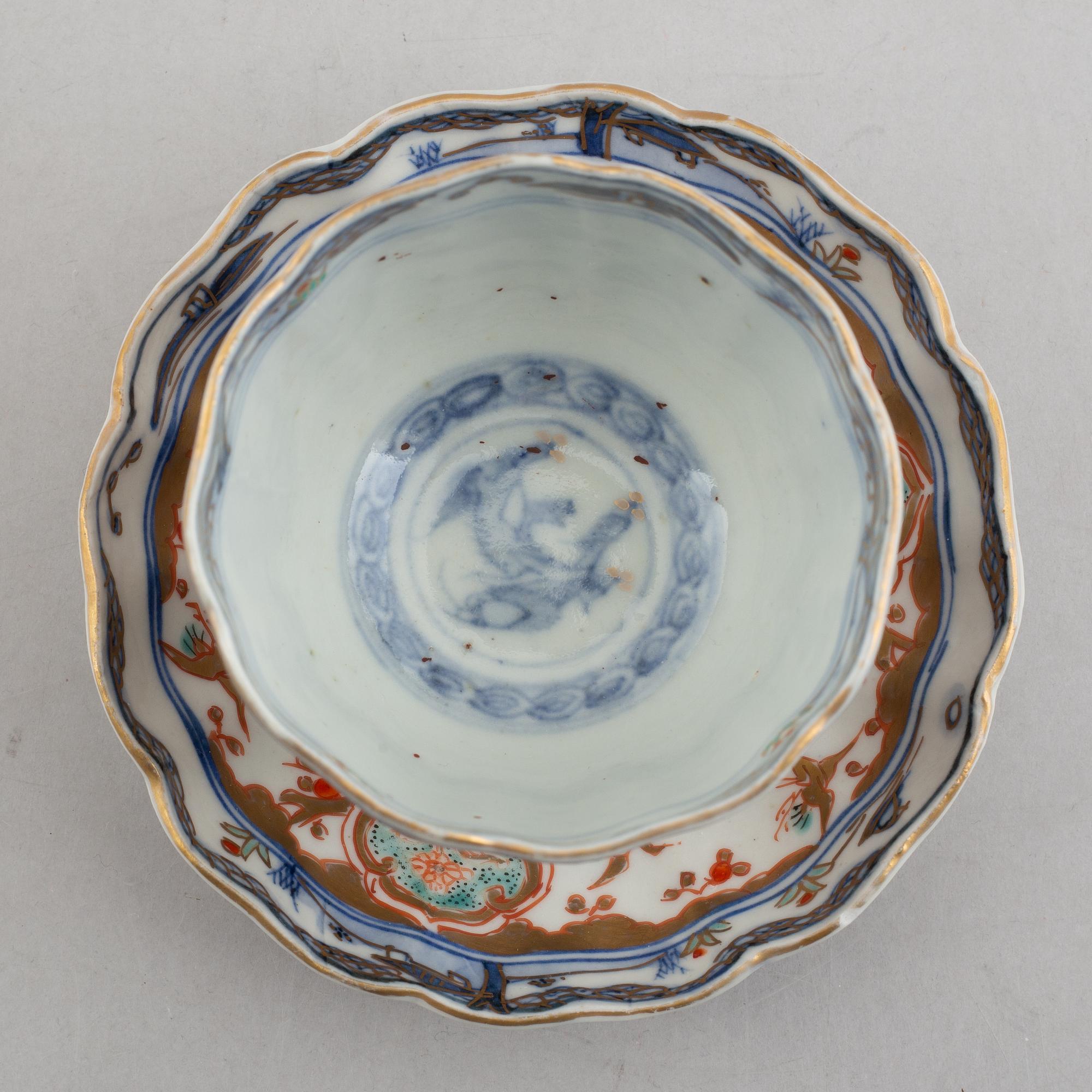 28-pieces of a Japanese Edo porcelain set, Early 19th century.