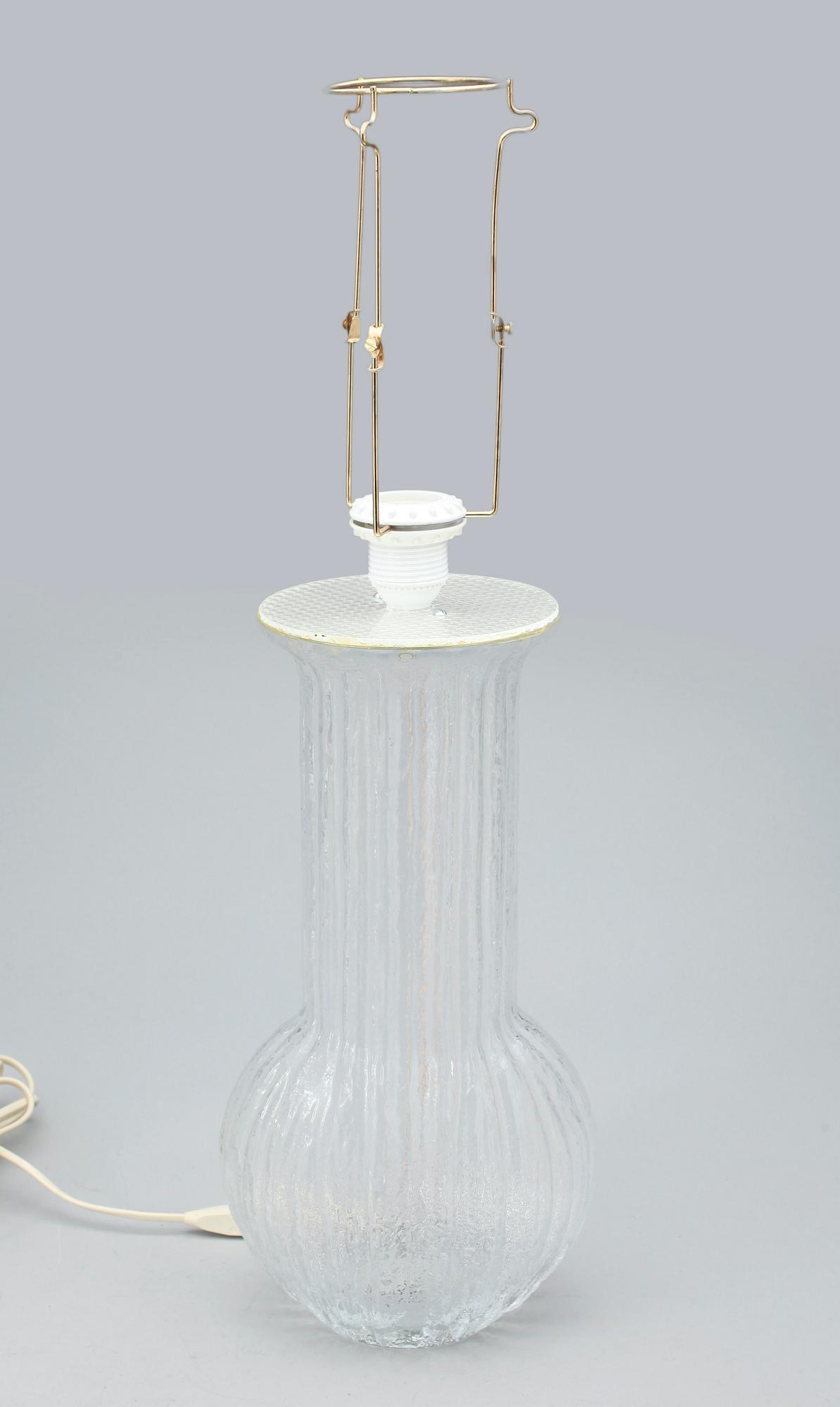 BORDSLAMPA, glas, Timo Sarpaneva, signerad TS.