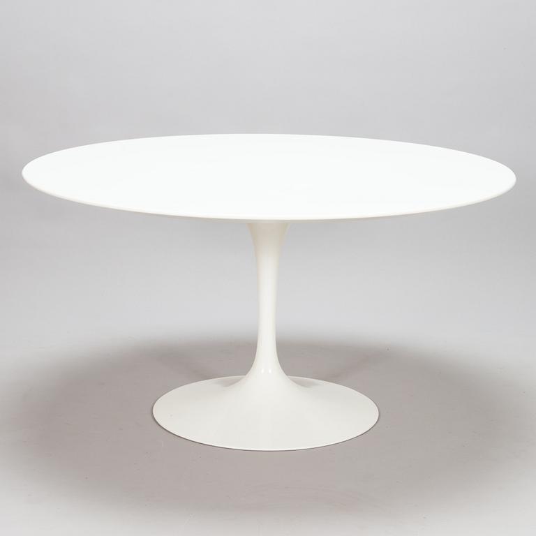 Eero Saarinen,  a 'Tulip' dining table for Knoll International.