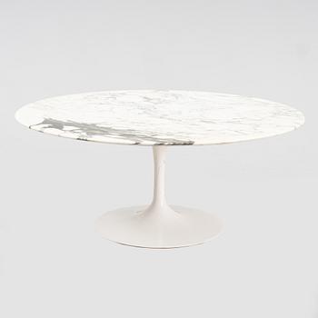 Eero Saarinen, a 'Tulip' coffee table, Knoll International, early 21st Century.