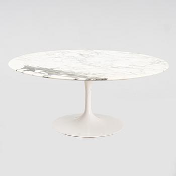 Eero Saarinen, a 'Tulip' coffee table, Knoll International, early 21st Century.