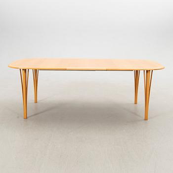 Matbord, "Timeless", Haslev Møbelsnedkeri, Danmark.