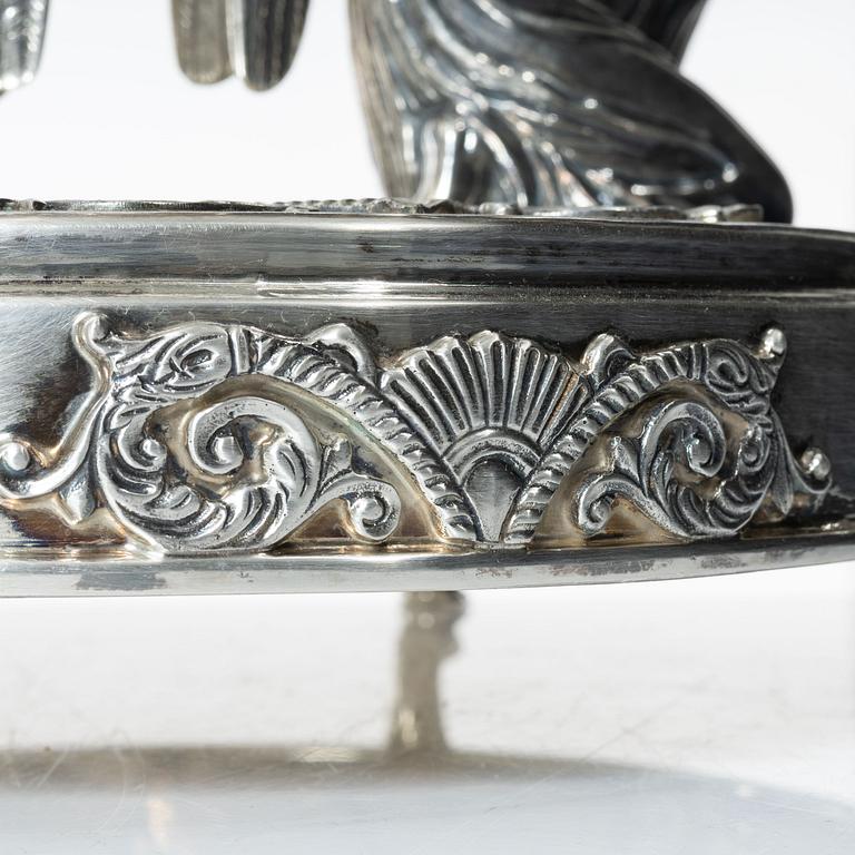 Large covered centerpiece bowl, silver, Empire style, 20th Century.