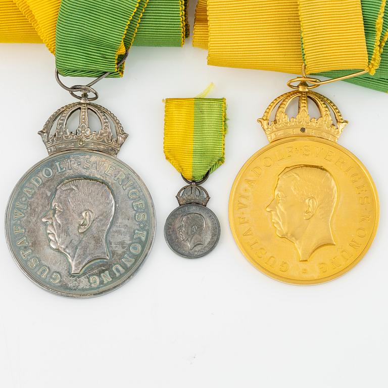 Gold medal and silver medal, Gustaf VI Adolf, Sweden, Royal Patriotic Society.