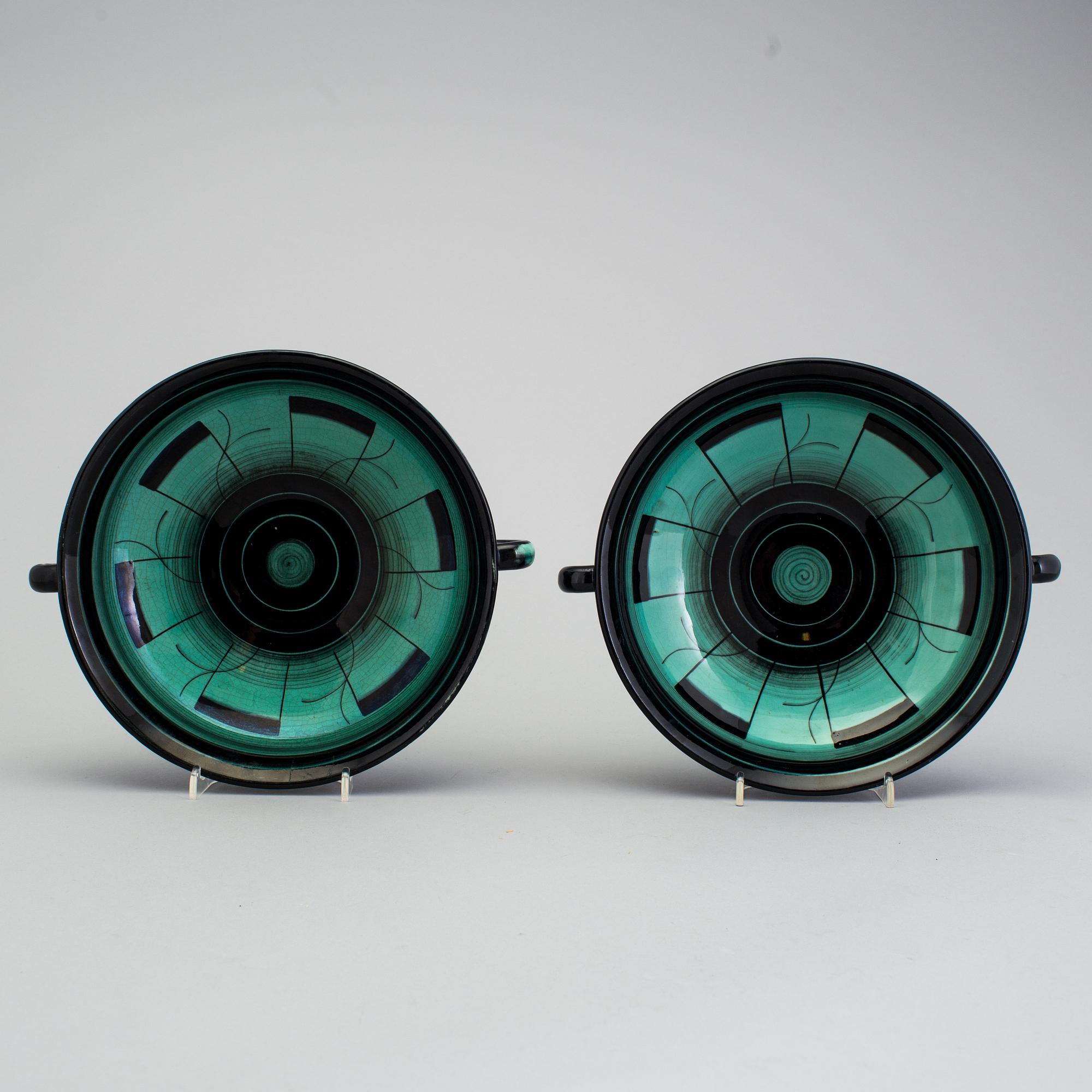 2 bowls of the "V series", Ilse Claesson for Rörstrand, 1930´s.