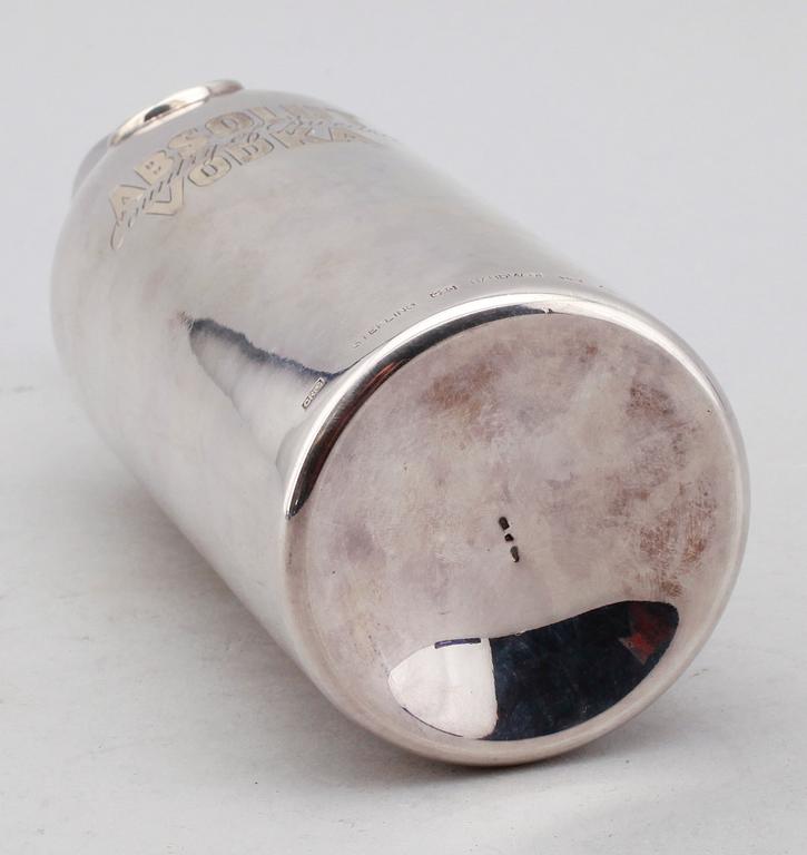 FLASKA, sterlingsilver, Cris, Stockholm, 1993. Vikt ca 529 g.