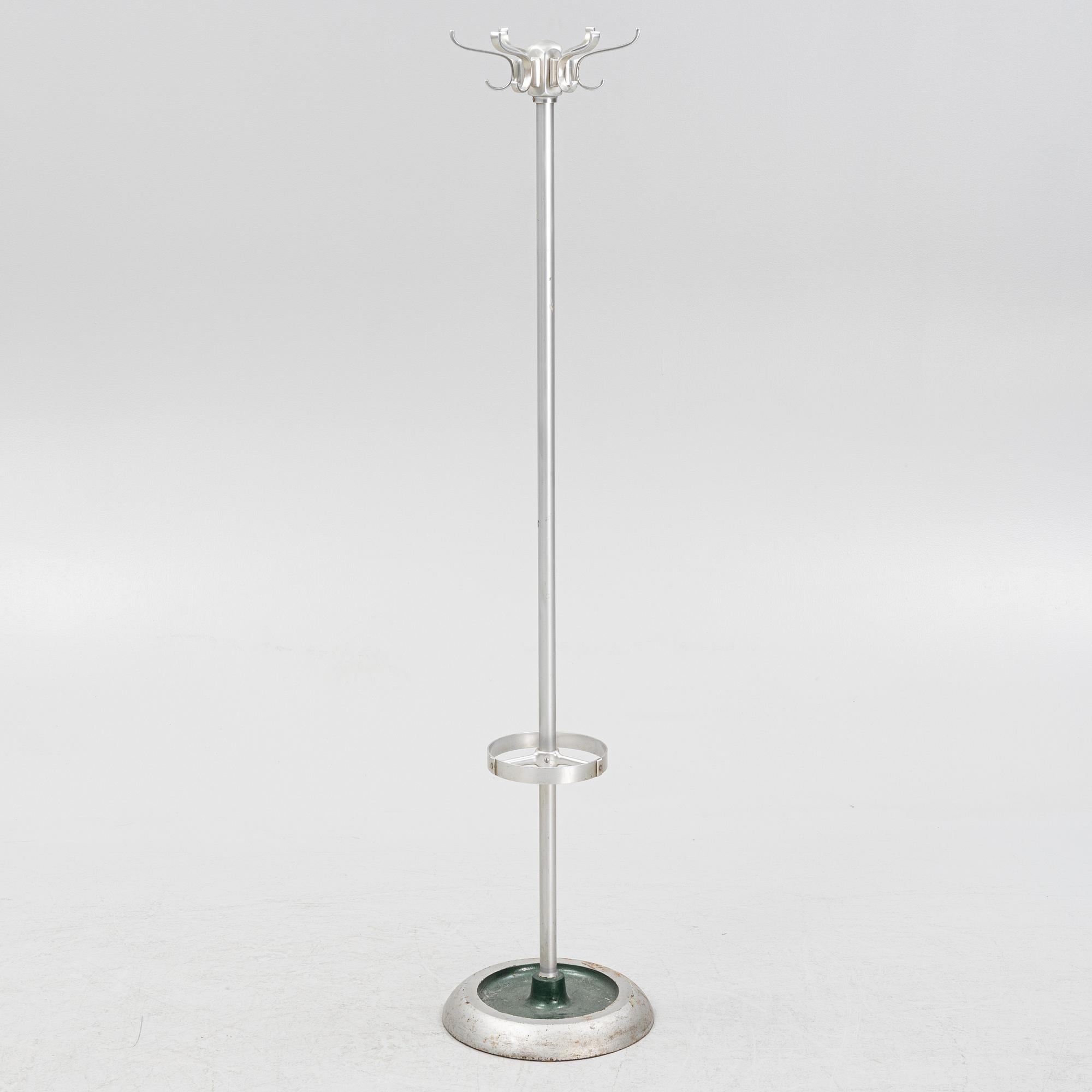 A coat hanger, second half of the 20th century.
