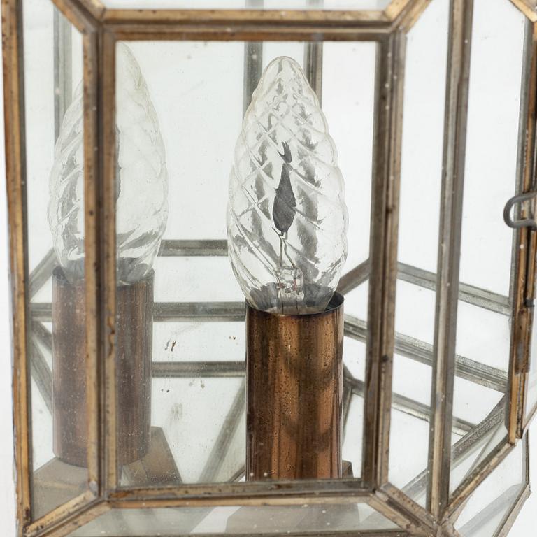 Vägglampor, ett par, Taurus, Spanien, 1900-talets andra hälft.