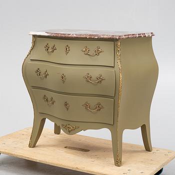 Byrå, rokokostil, 1900-talets första hälft.