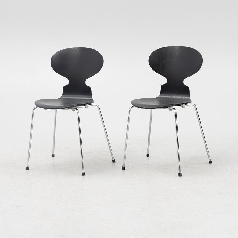 Arne Jacobsen, stolar, ett par, "Myran", Fritz Hansen, Danmark, 2018.