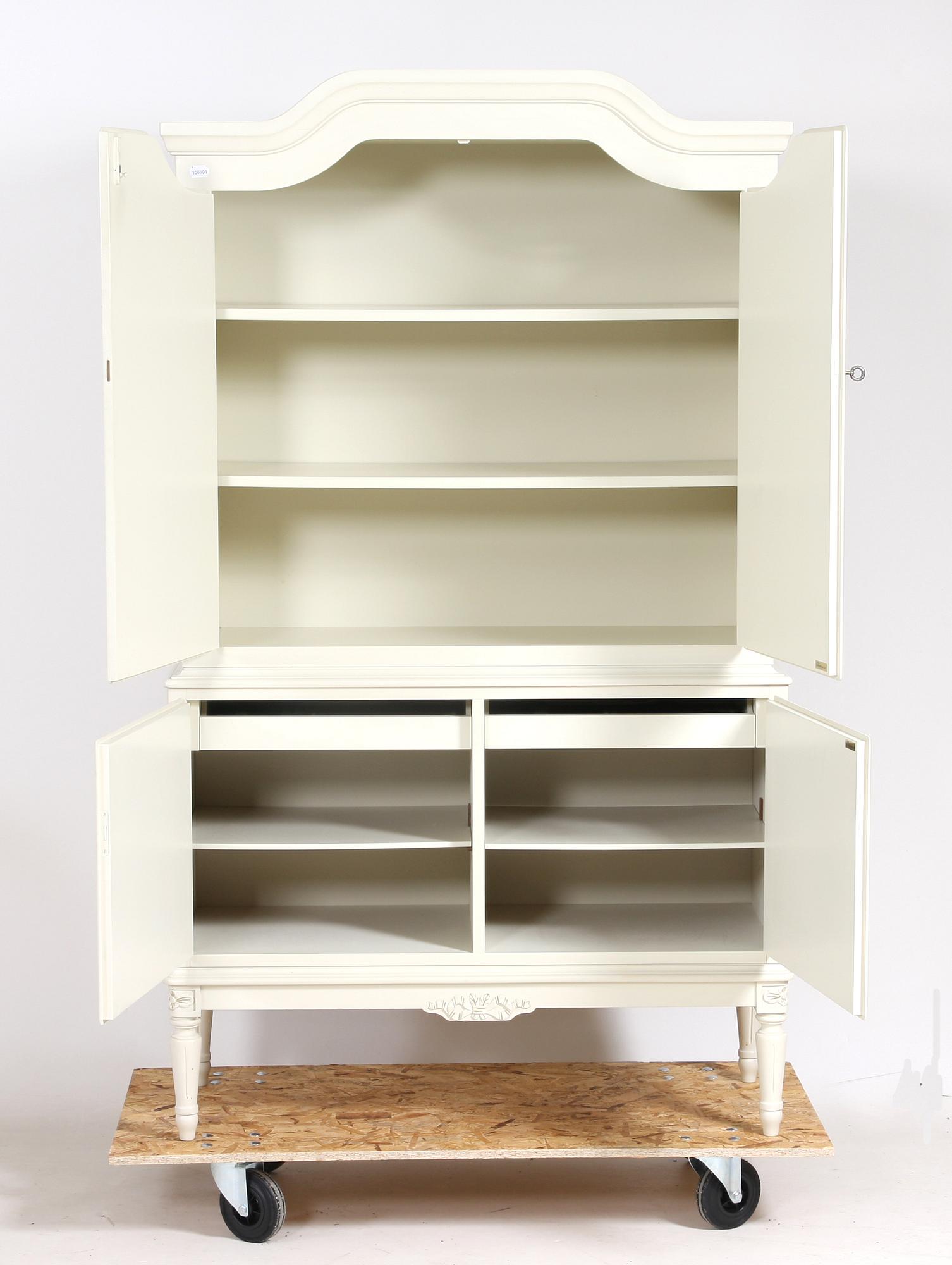 MATGRUPP, 8 delar, gustaviansk stil, 1900-tal.