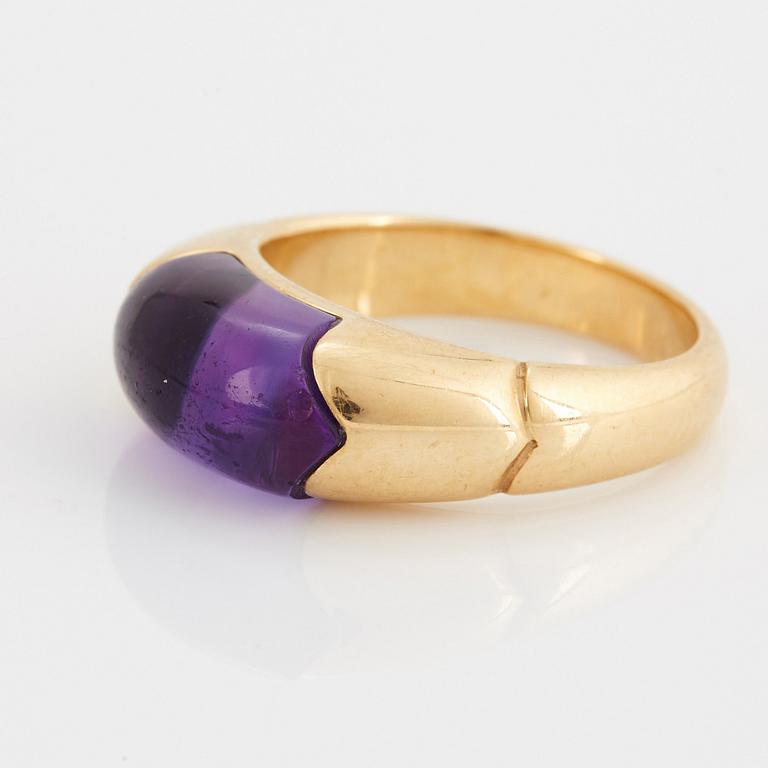 Bulgari ring 18K guld med en ametist.