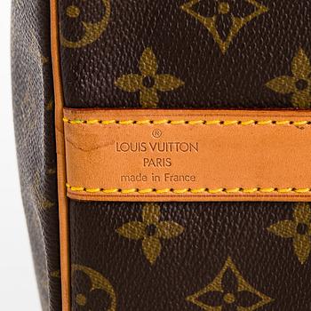 Louis Vuitton, a monogram 'Keepall 60 Bandoulière' Weekendbag.