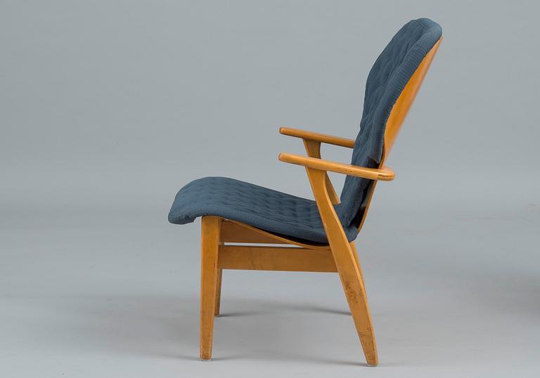 Ilmari Tapiovaara, AN ARMCHAIR.