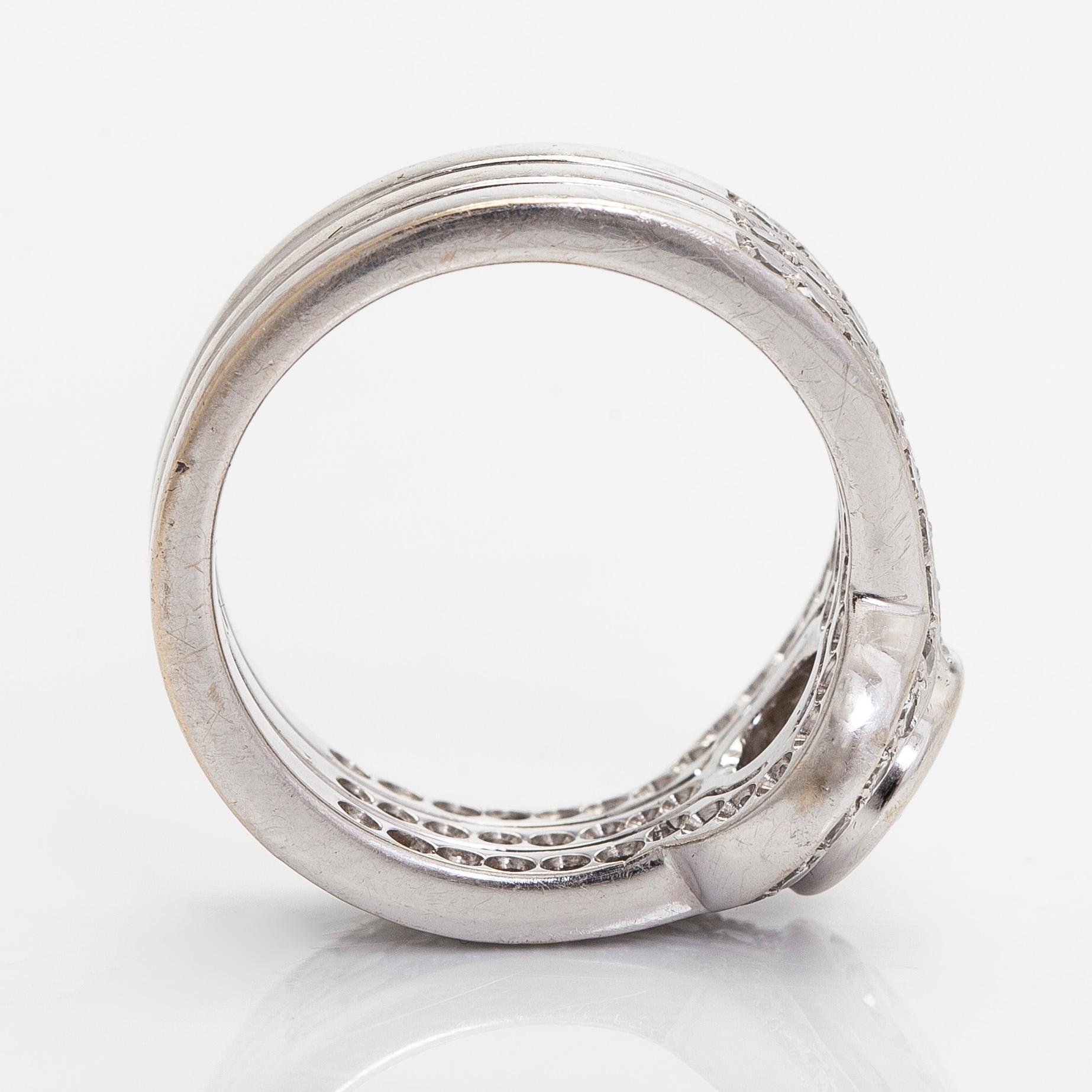 Ring, brilliant cut diamonds, 18K white gold, Italy 2005.