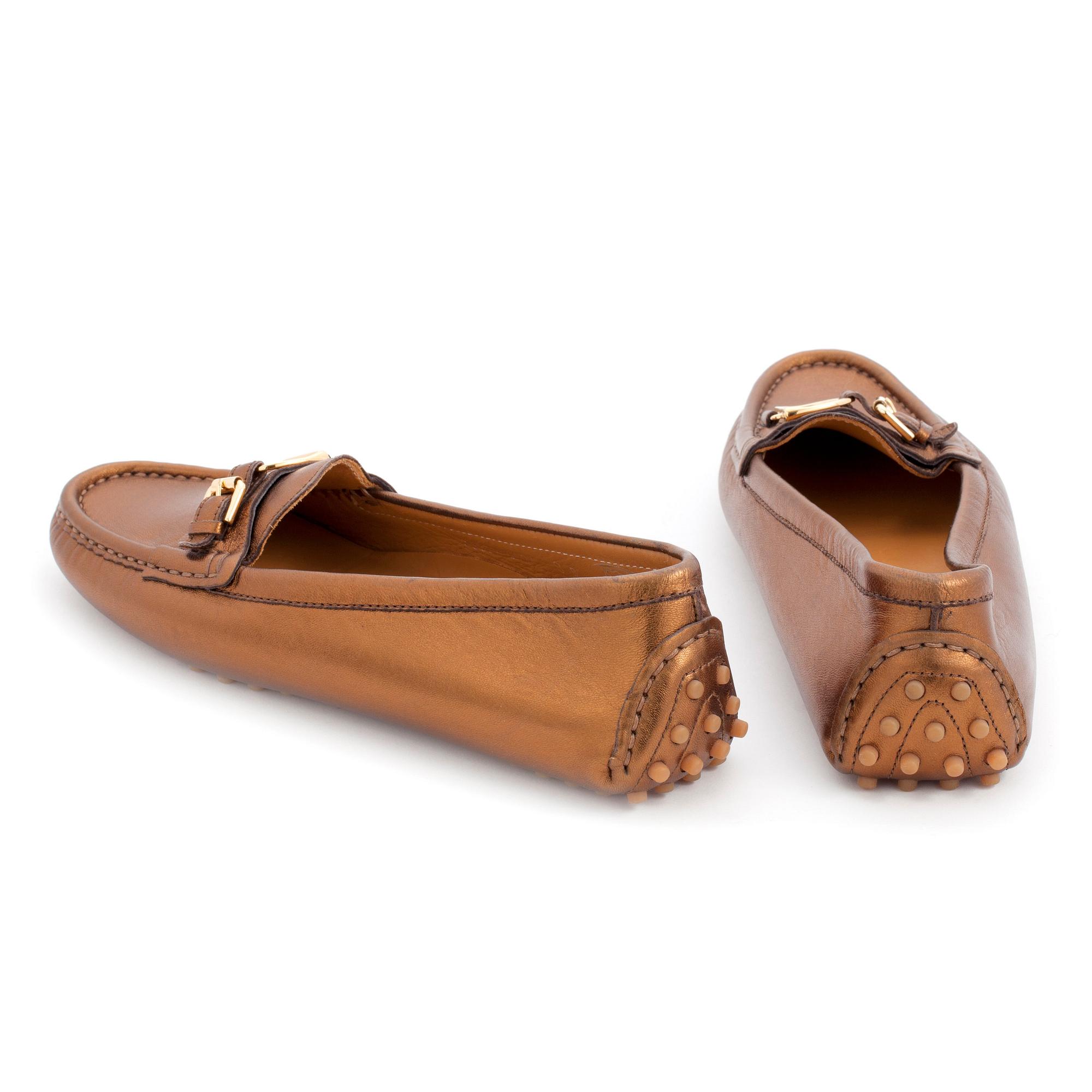 RALPH LAUREN, a pair of bronz colored leather loafers. Size US 8B.