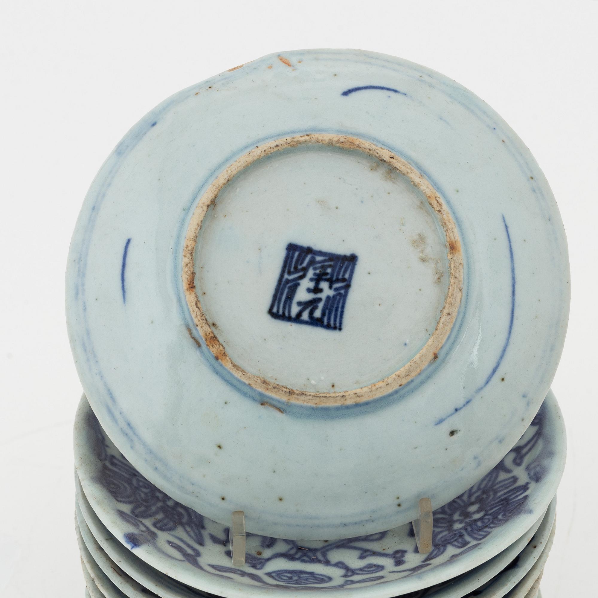 Fat, 10 stycken, porslin, Kina, sen Qingdynasti, 1800-talets andra hälft.