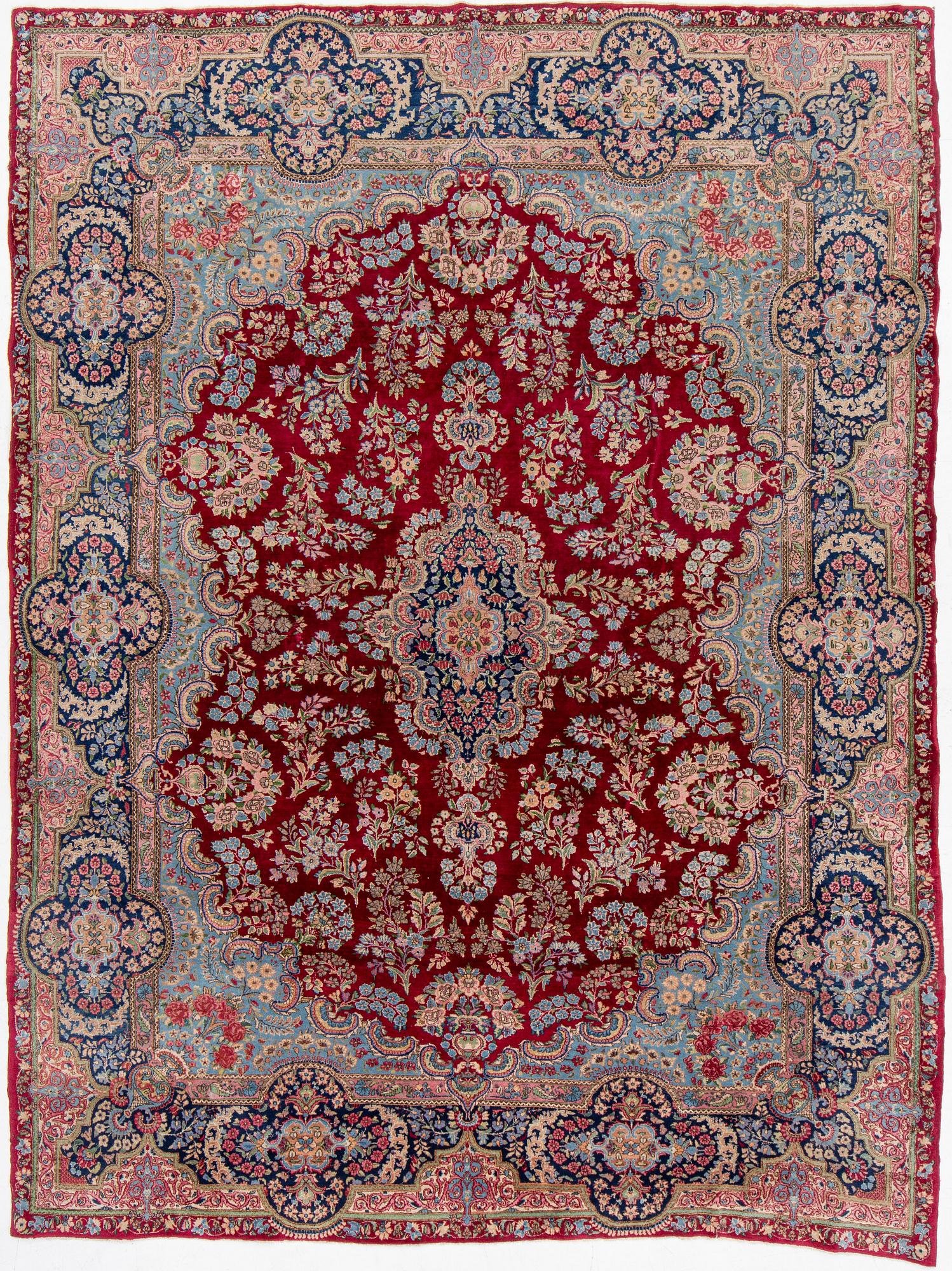 Carpet, Kirman, 365 x 270 cm.