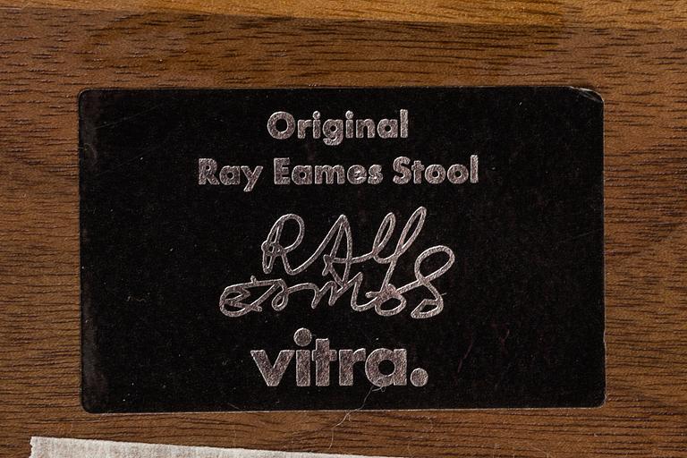 Charles & Ray Eames, "One Time Life" pall, valnöt, Vitra.