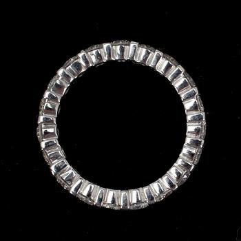 ALLIANSRING, Palladium, 19 st briljantslipade diamanter ca 1,66 ct totalt. Vikt ca 4,0 g.