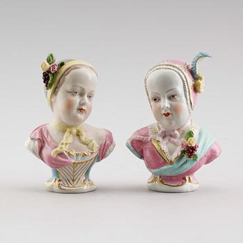 FIGURER, 1 par, sannolikt Meissen, omkring år 1900.